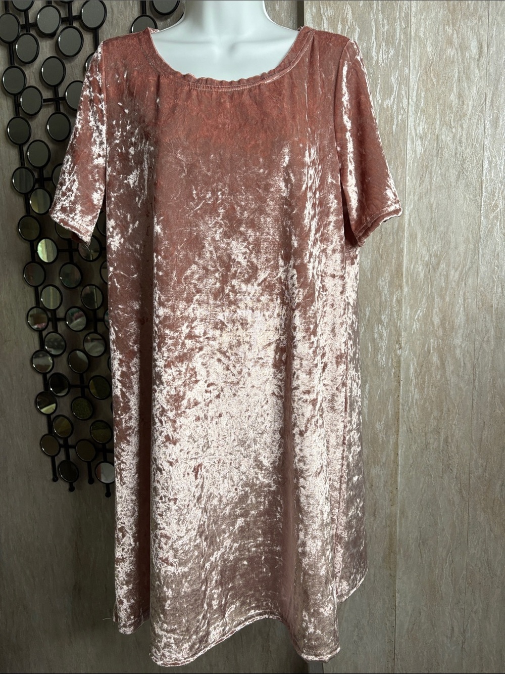 POL Crushed Velvet Rose Pink Short Sleeve Dress